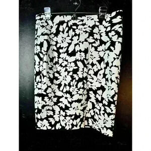 LOFT Women's Lightweight Cotton Black White Floral Pencil Skirt Lined Size 6